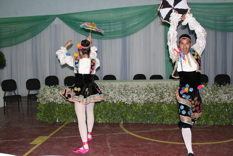 APRESENTAÇÃO CULTURAL 2